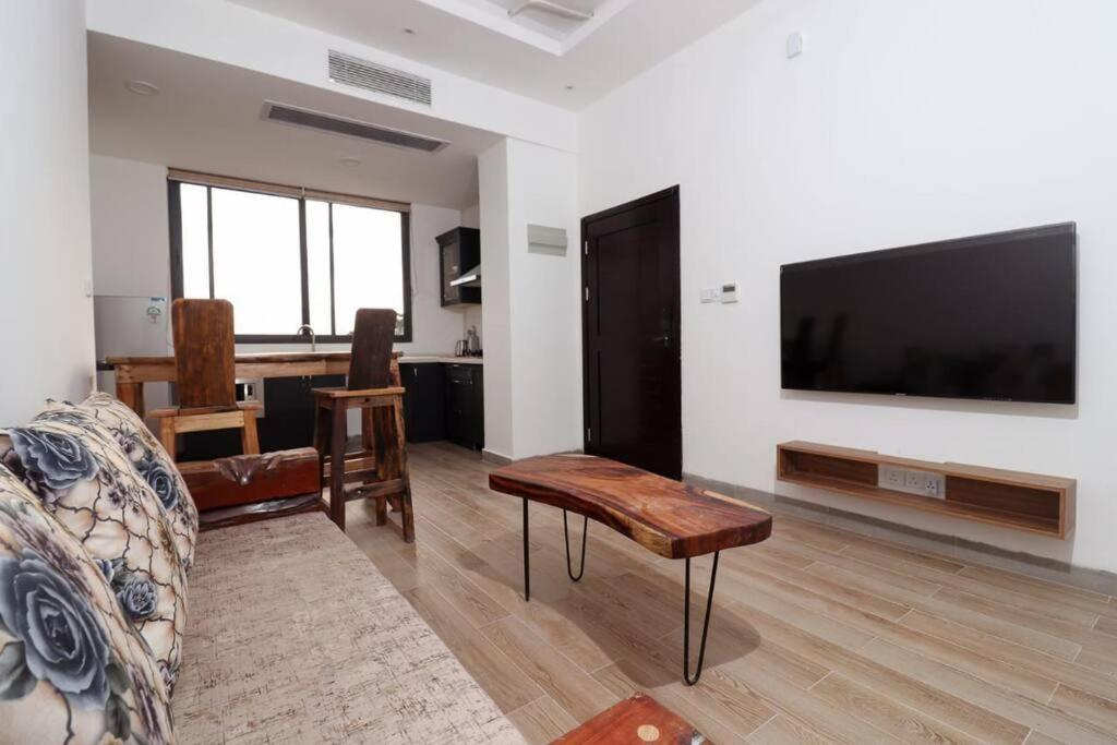 Tanzanite Serviced Apartment - Tsa Masaki Dár Al-Szalám Kültér fotó