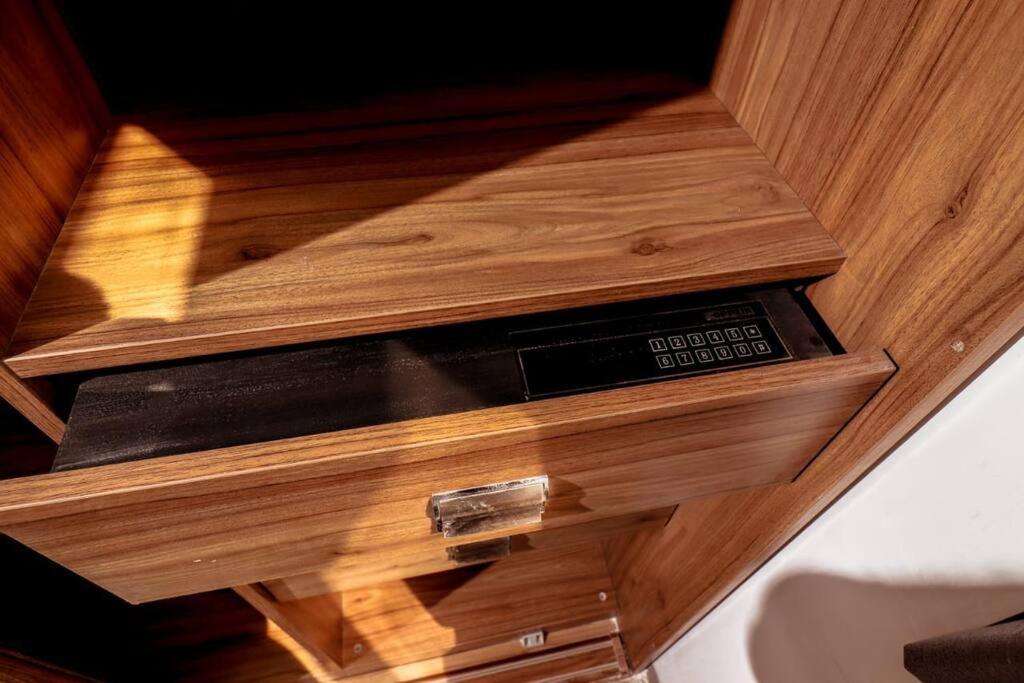 Tanzanite Serviced Apartment - Tsa Masaki Dár Al-Szalám Kültér fotó