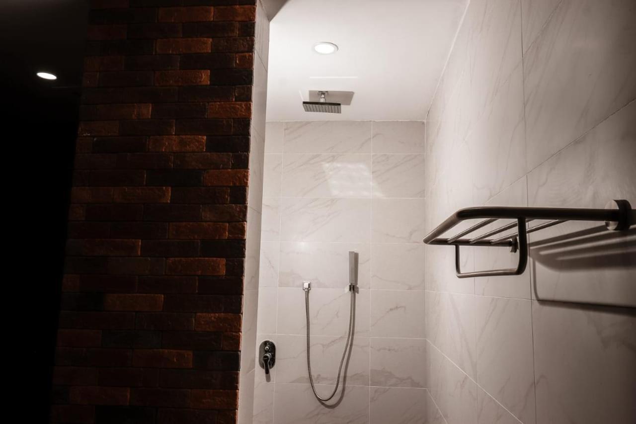Tanzanite Serviced Apartment - Tsa Masaki Dár Al-Szalám Kültér fotó