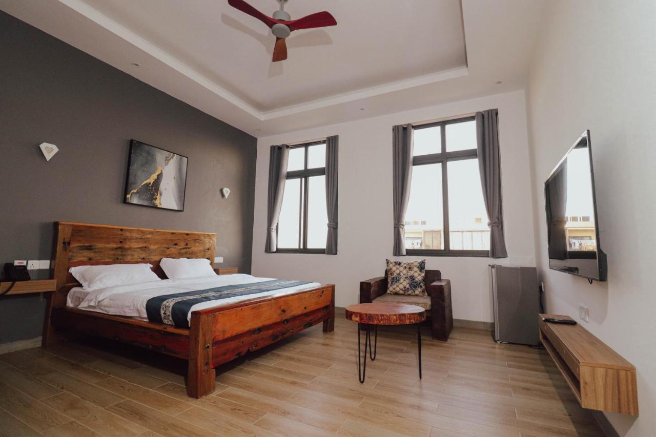 Tanzanite Serviced Apartment - Tsa Masaki Dár Al-Szalám Kültér fotó