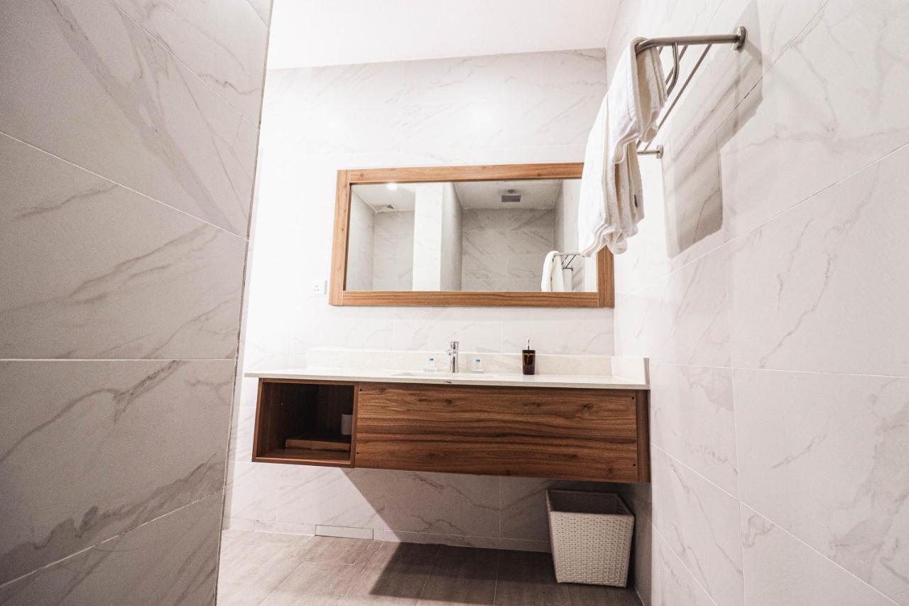 Tanzanite Serviced Apartment - Tsa Masaki Dár Al-Szalám Kültér fotó