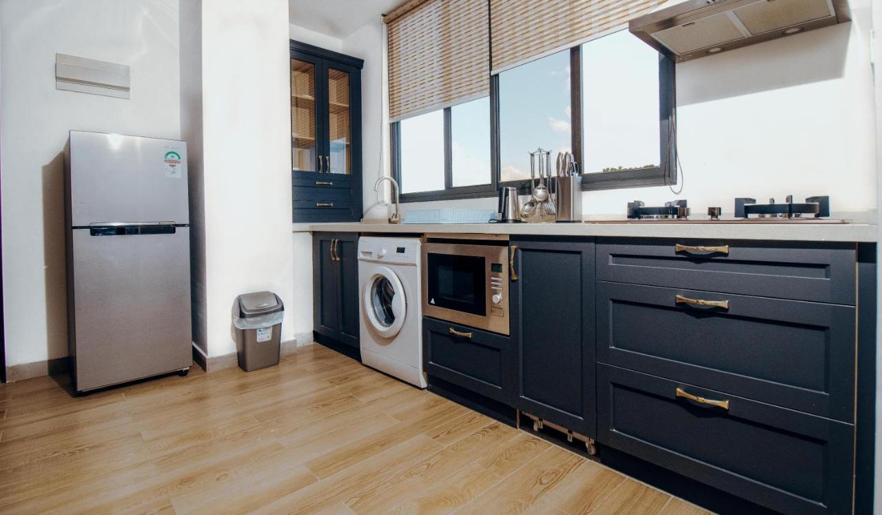 Tanzanite Serviced Apartment - Tsa Masaki Dár Al-Szalám Kültér fotó