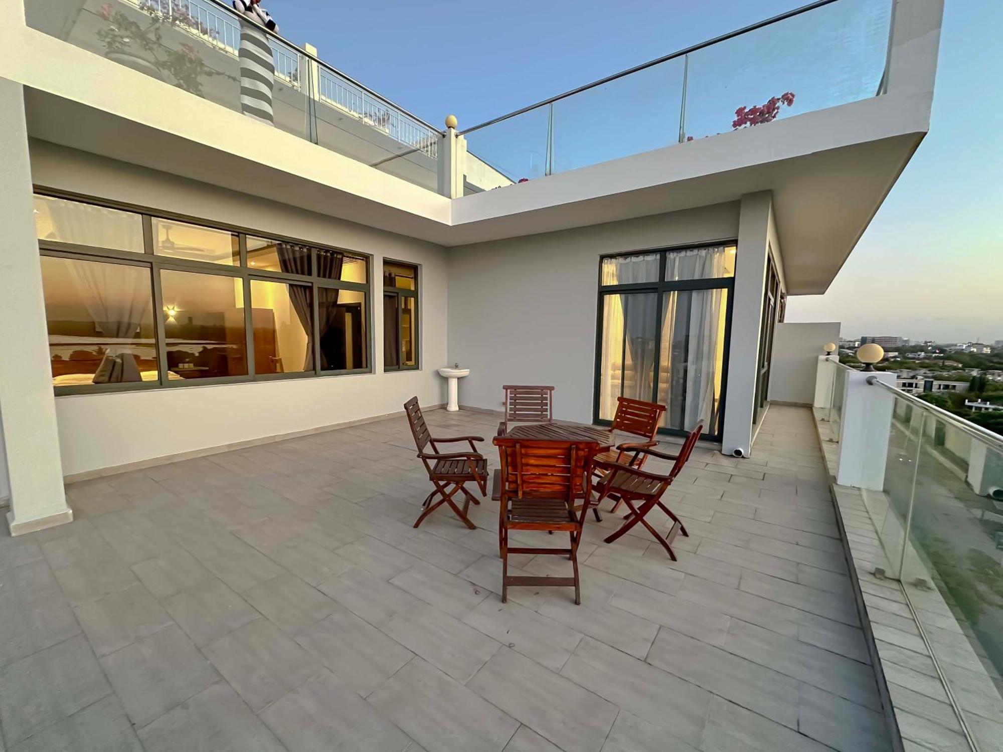 Tanzanite Serviced Apartment - Tsa Masaki Dár Al-Szalám Kültér fotó